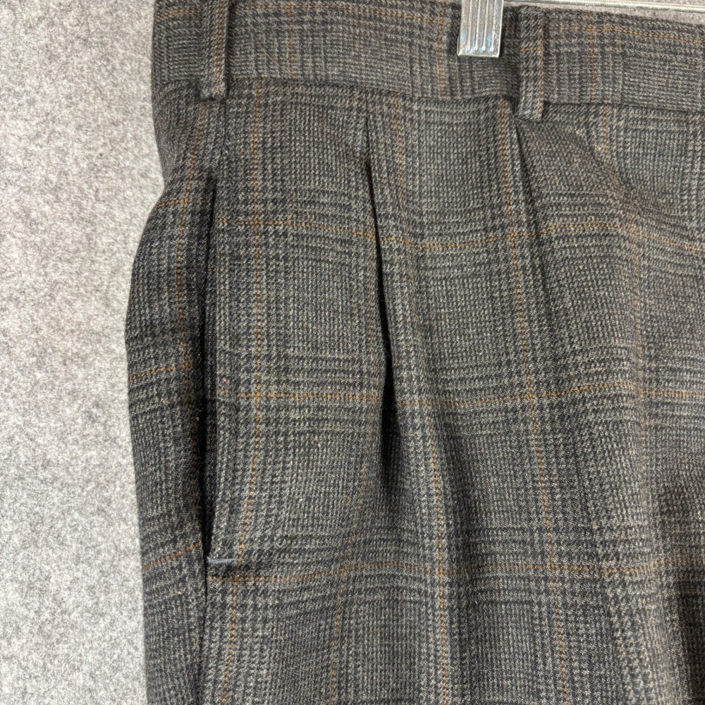 Geoffrey Beene Dress Pants Mens 38x31 Gray Plaid Pleated Cuffed Trousers